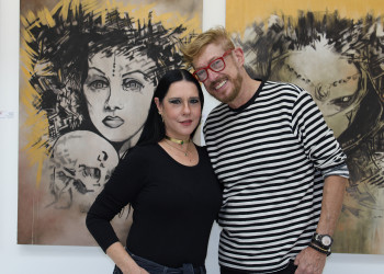 A artista plástica e jornalista Ana Bittar participa da Exposição Resistência da Arte